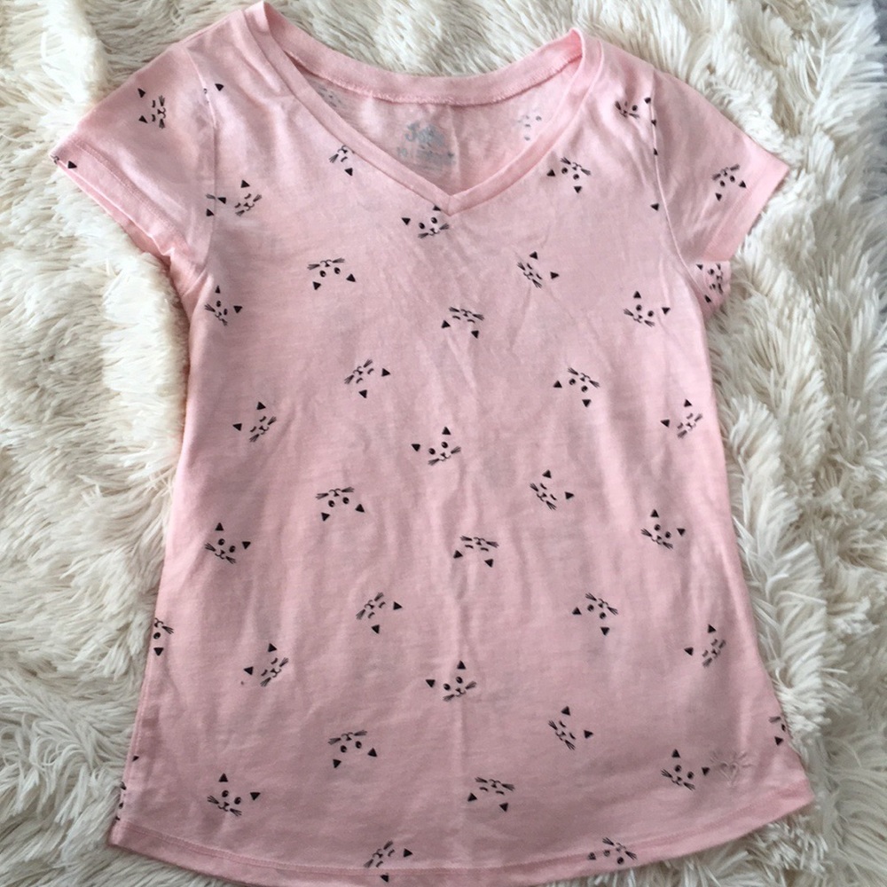 Cat print, pink t- shirt